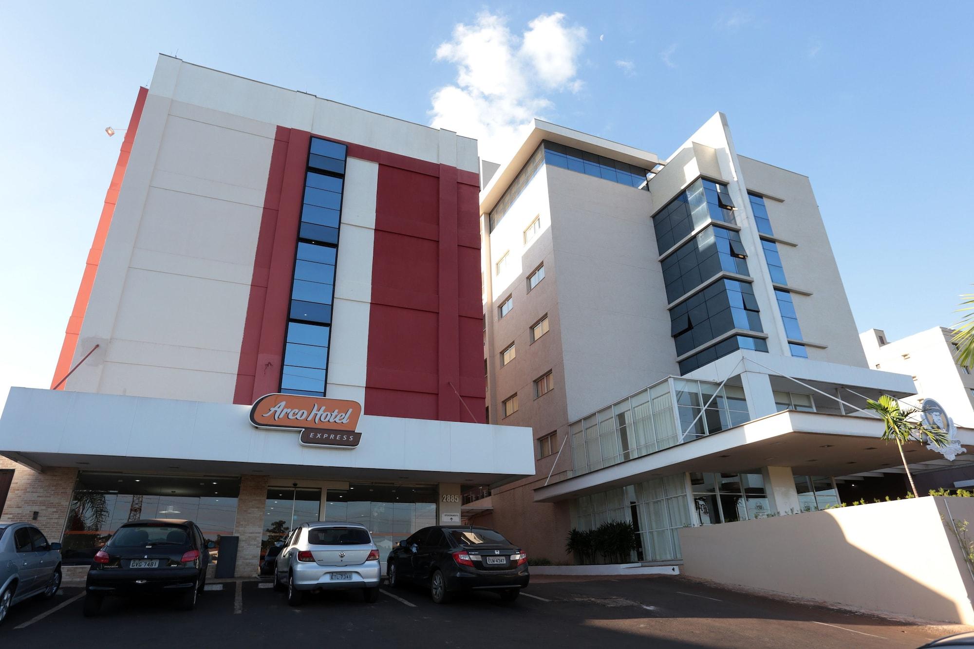 Ibis Styles Ribeirao Preto Maurilio Biagi Otel Dış mekan fotoğraf